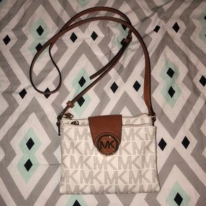 Michael Kors cross body purse